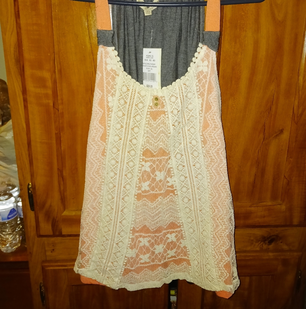 Kohl's Coral Dreams Lace Overlay Top